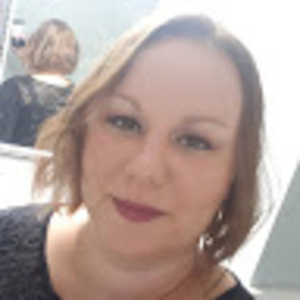 Meet your Posher, Stacy